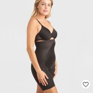 SlimShaper by Miracle Brands Women's High-Waisted Tummy Tuck Thigh Slimmer